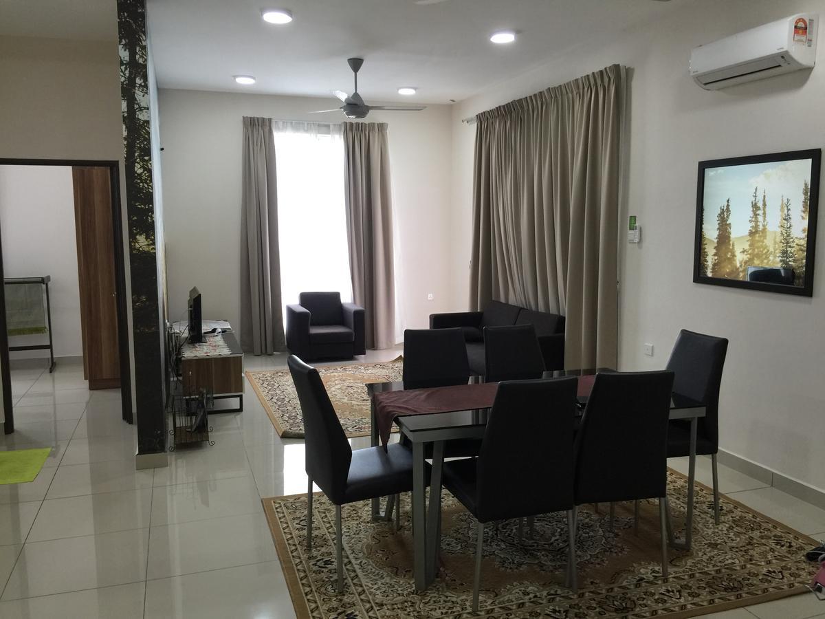 Homestay Condominium Larkin Apartment Johor Bahru